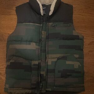 GapKids Puffer Vest